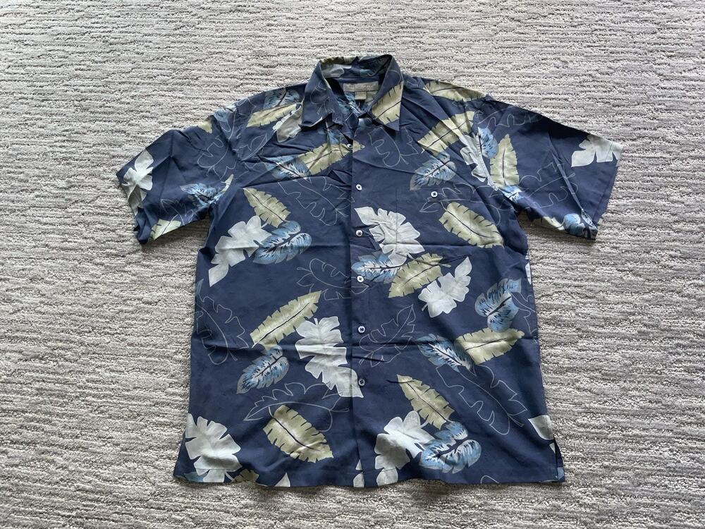 Tori Richard size Large Hawaii silk button up Shirt Blue
